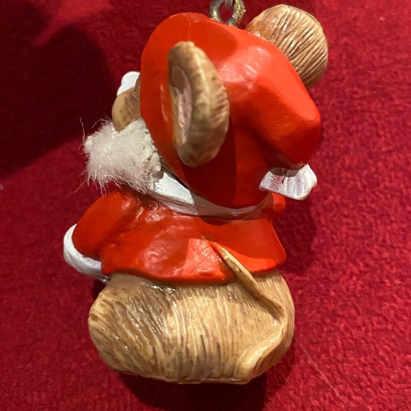 LIKE NEW rare Hallmark “Santa Mouse” ornament - Picture 6 of 7